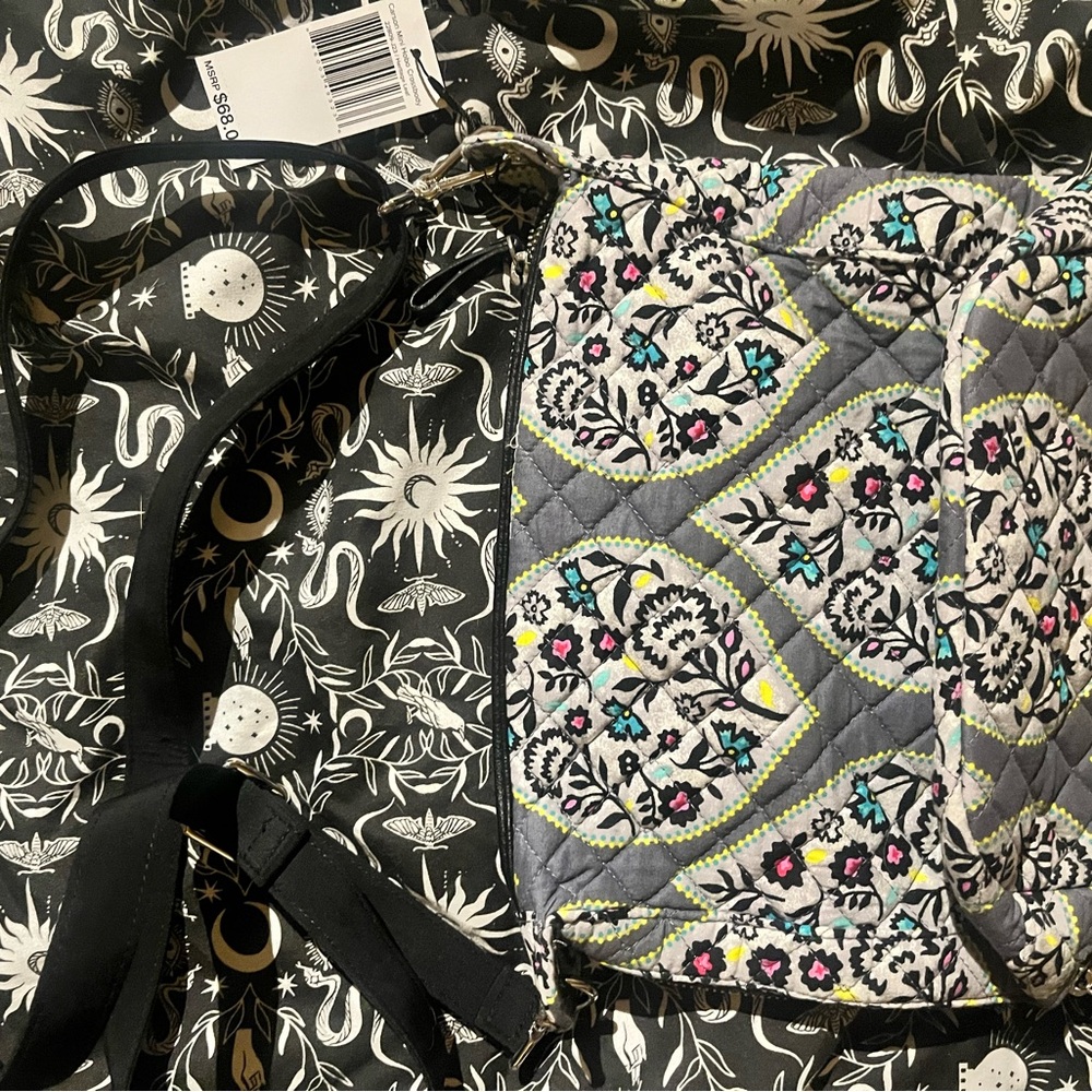NEW WITH TAGS! Vera Bradley Gray Paisley Pink Black Floral Quilted Crossbody Bag - Picture 4 of 4